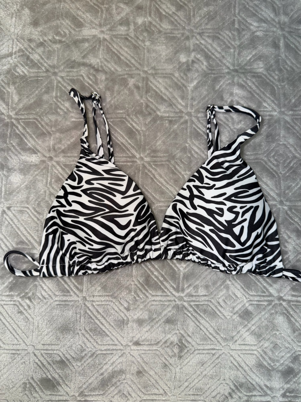 SHEIN Black & White Zebra Triangle Bikini Top